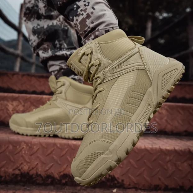 A533 Outdoor Shoes - thumbnail 3