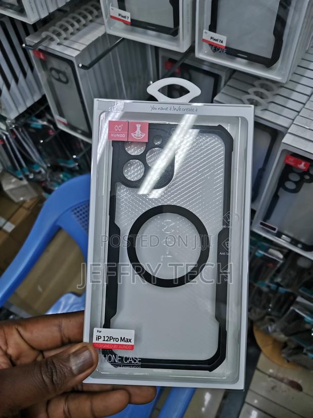 Xundo Magsafe Shockproof Edge iPhone 12 Pro Max Case - main view