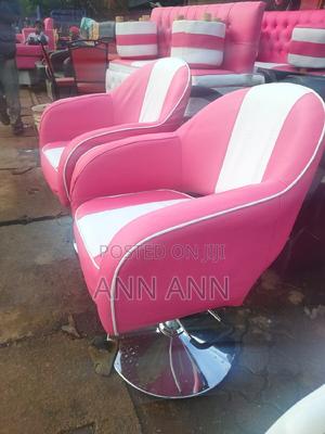 Styling Chair/ Barber Seat - main view