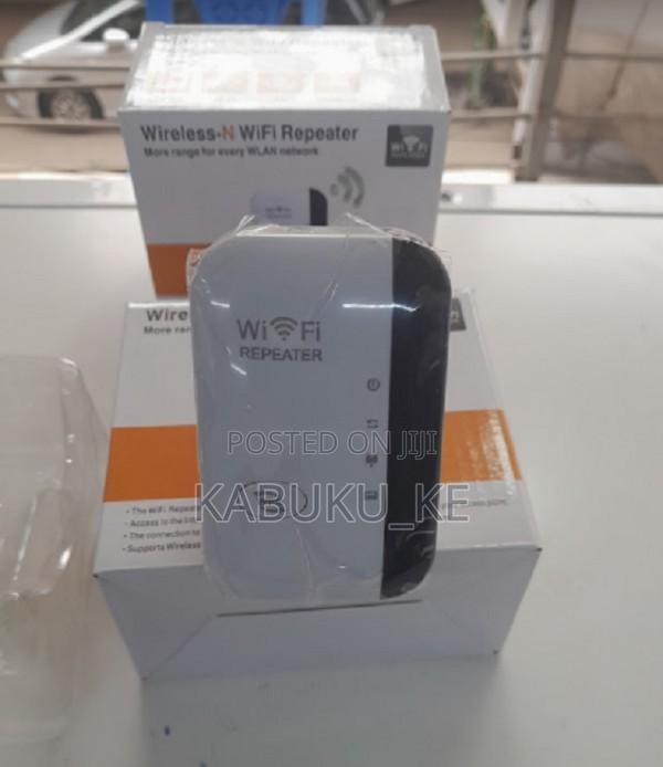 Wireless Mini Wifi Extender,300mbps Wifi Extender - main view