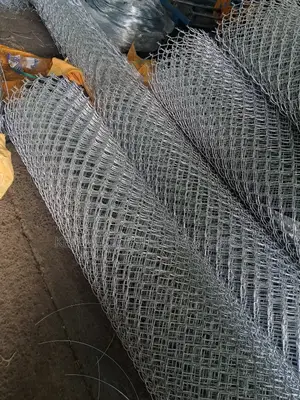 Quality Fencing Mesh-Chainlink 11g 80×80 7ft