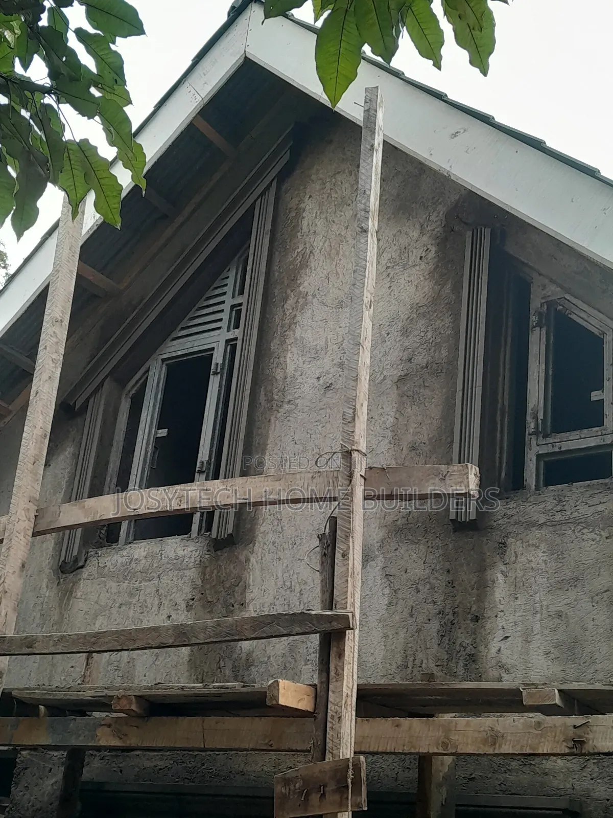 MOULDINGS FUNDI ( Great Job)