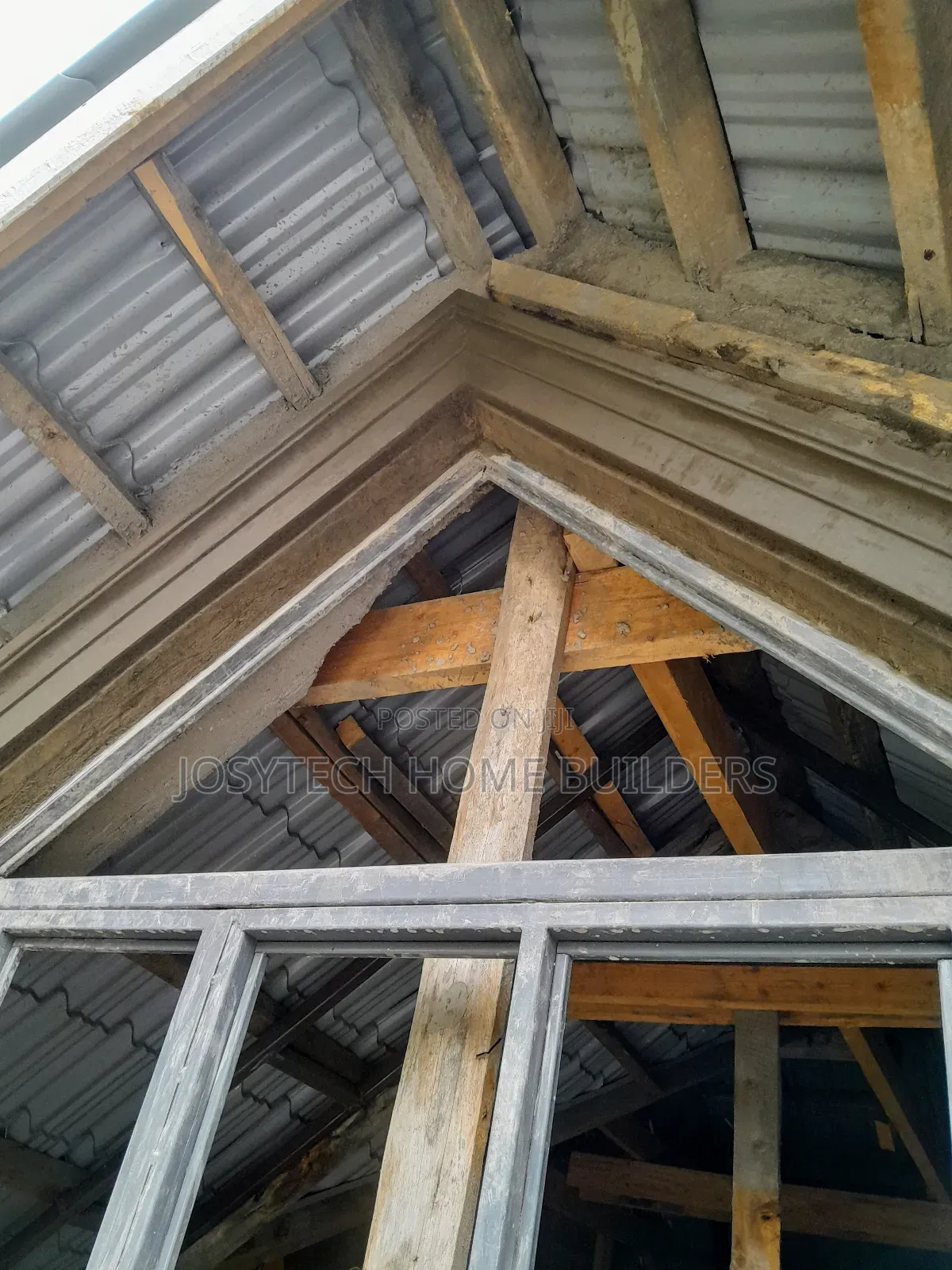 MOULDINGS FUNDI ( Great Job)