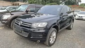 Volkswagen Touareg V6 Executive AWD 4MOTION 2015 Black