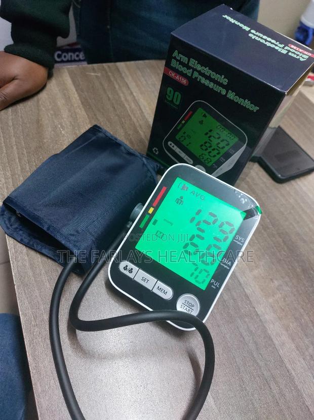 Rechargeable Bp Machine With Voice and Memory. - thumbnail 2