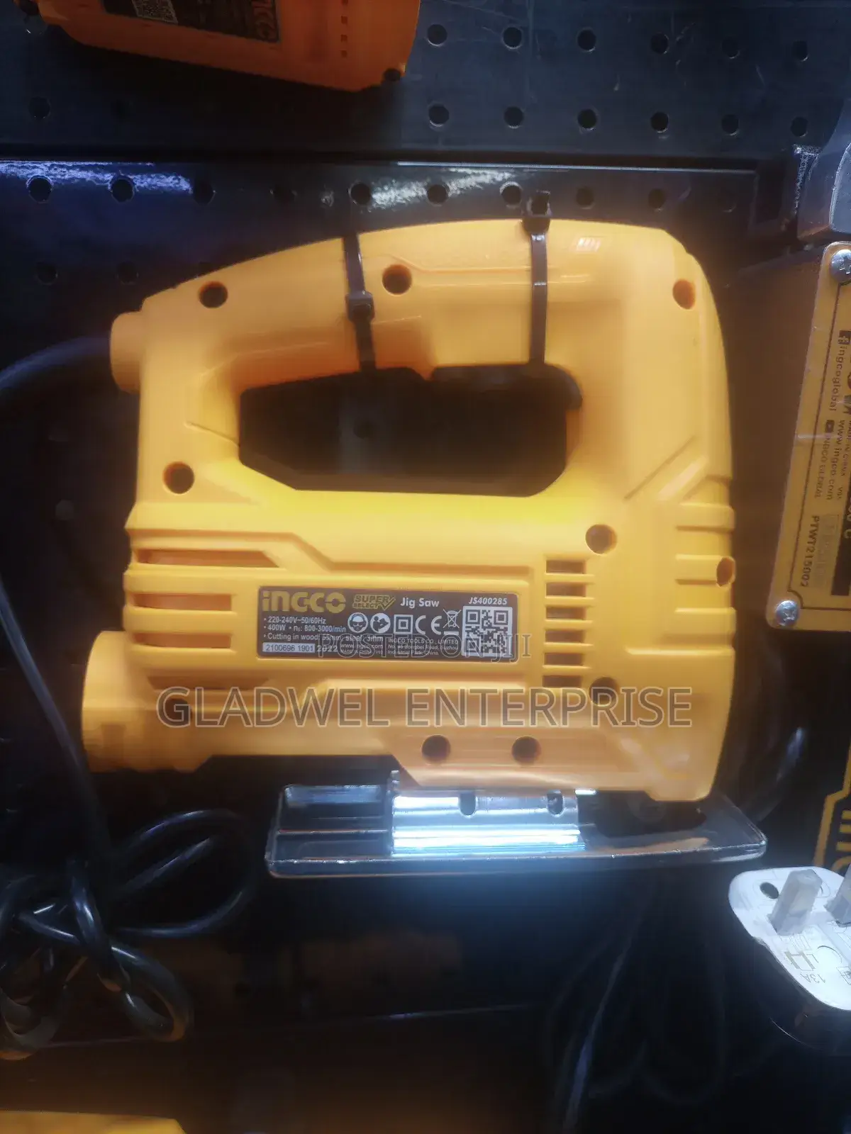 Jigsaw Machine