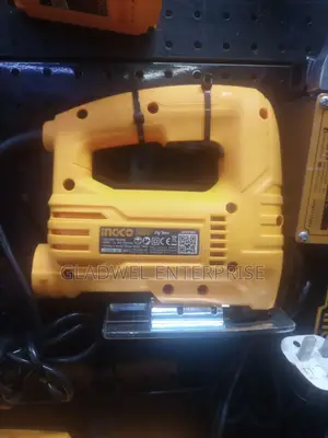 Jigsaw Machine