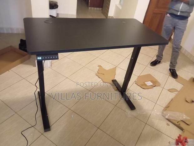 Electric Adjustable Study Table