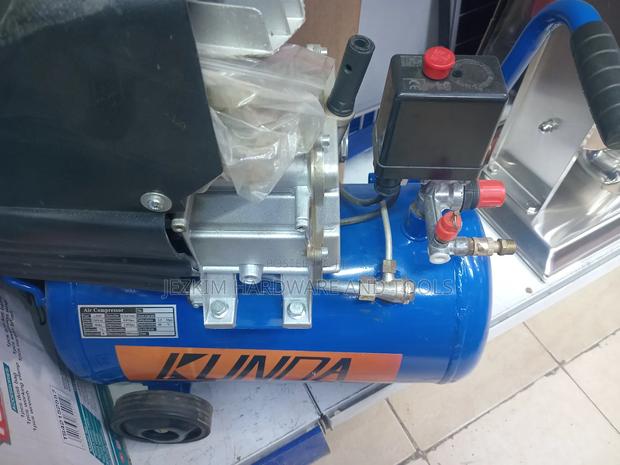 Air Compressor 25ltrs - thumbnail 2