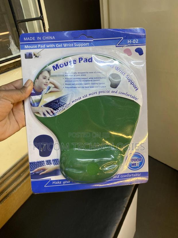 Mouse Pad With Gel Wrist Support - thumbnail 3