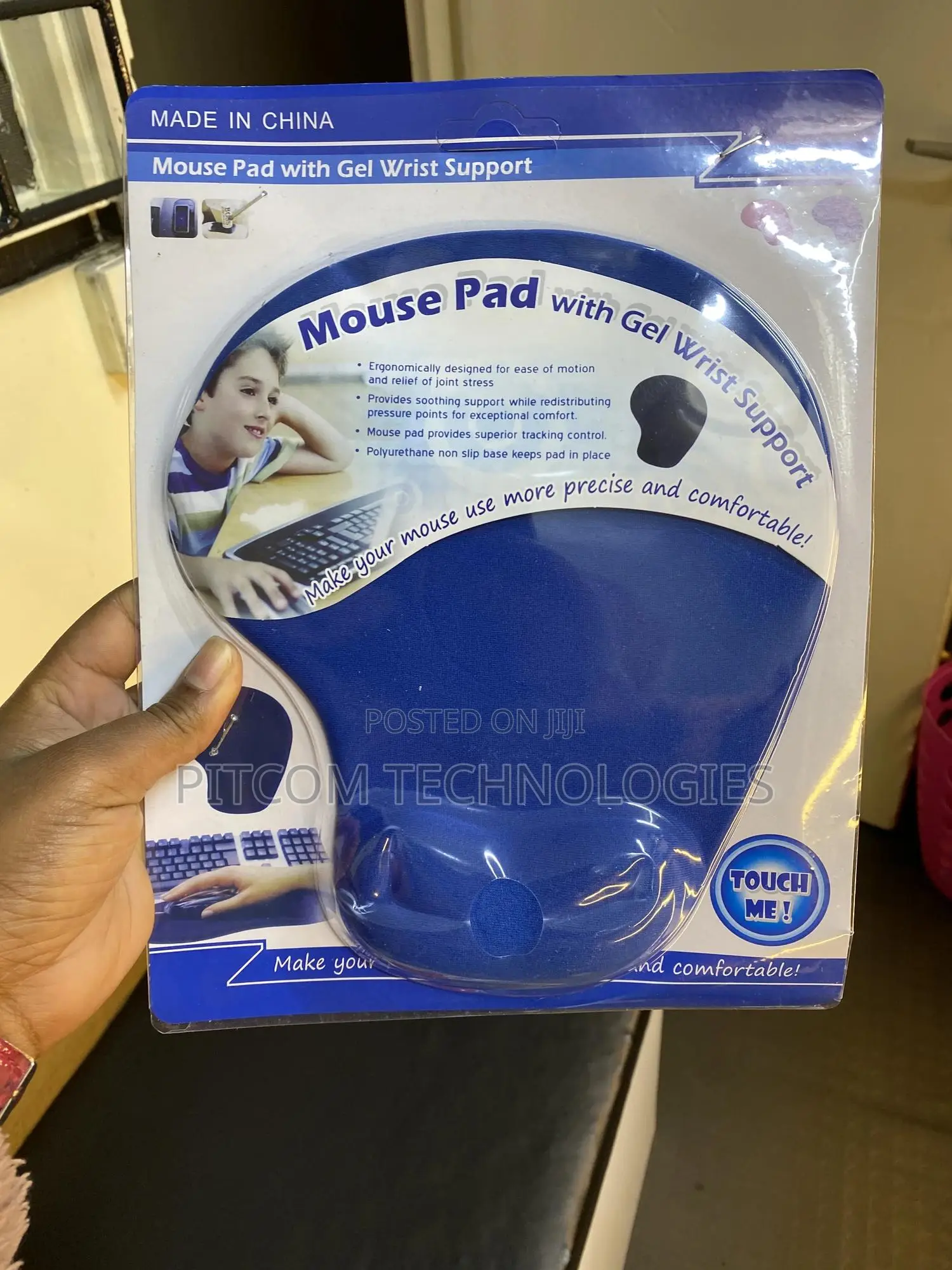 Mouse Pad With Gel Wrist Support