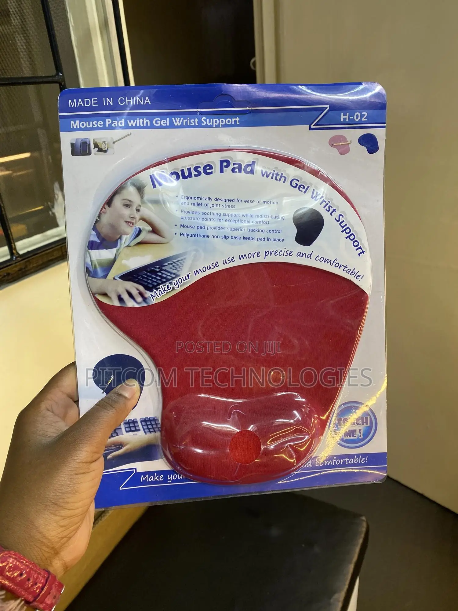 Mouse Pad With Gel Wrist Support