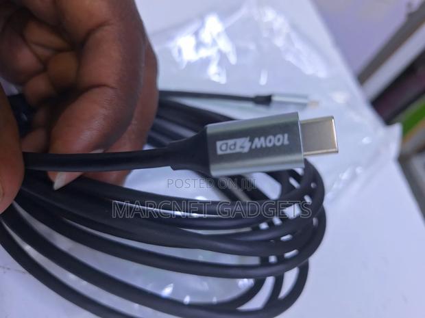 10gbps 100W Pd Picture Type C to Type C Cable Display Ic - thumbnail 2
