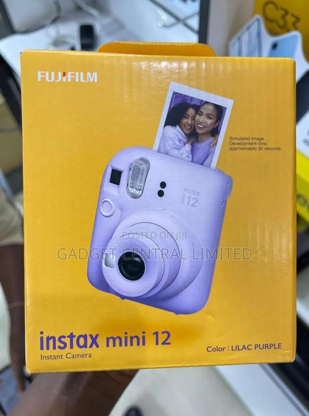 Fujifilm Instax Mini 12 - main view