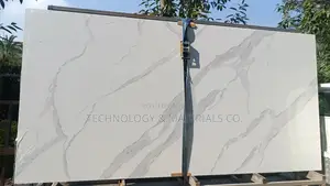Island Calacatta Kitchentop