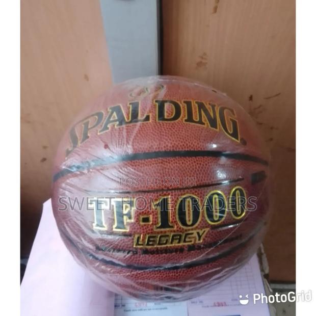 High Quality Spalding Basketball - main view