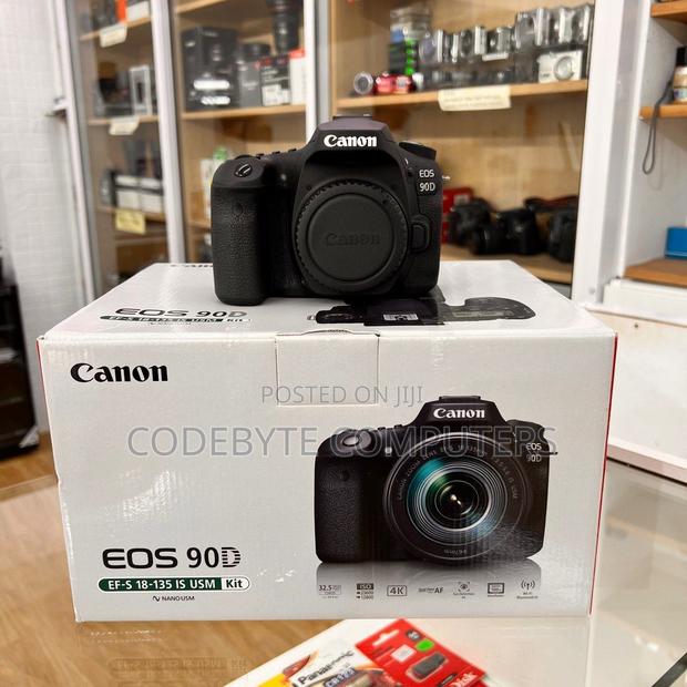 CANON EOS 90D DSLR With 18-135mm Lens - main view