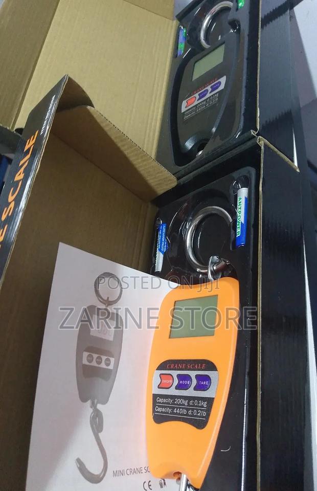 Mini Weighing Scale Measures Upto 200kg Is Compact Portable - main view