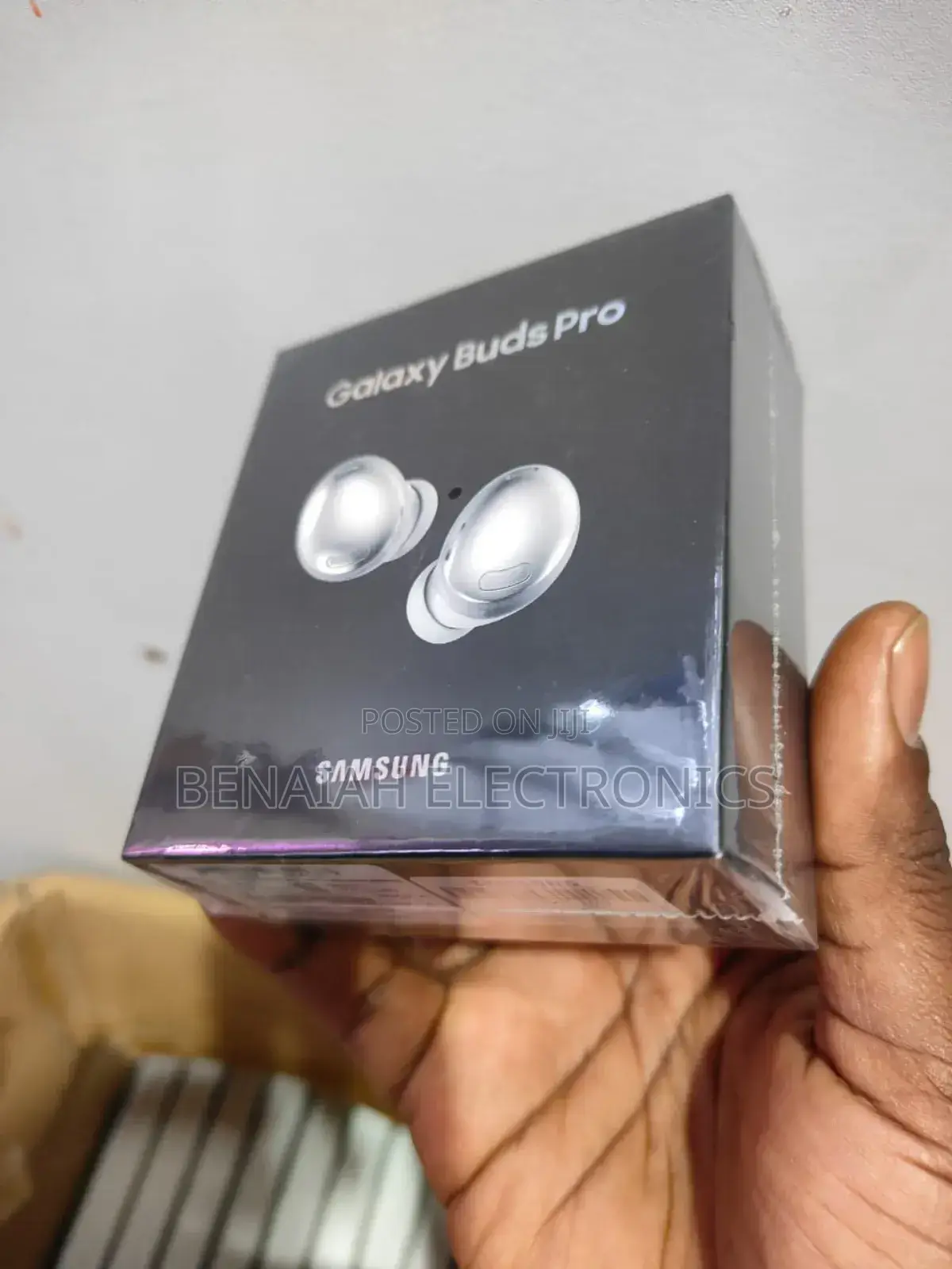 Samsung Galaxy Buds Pro.5 To 18 HRS Play Time
