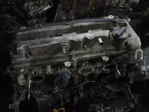 Suzuki Escudo Slim Engine