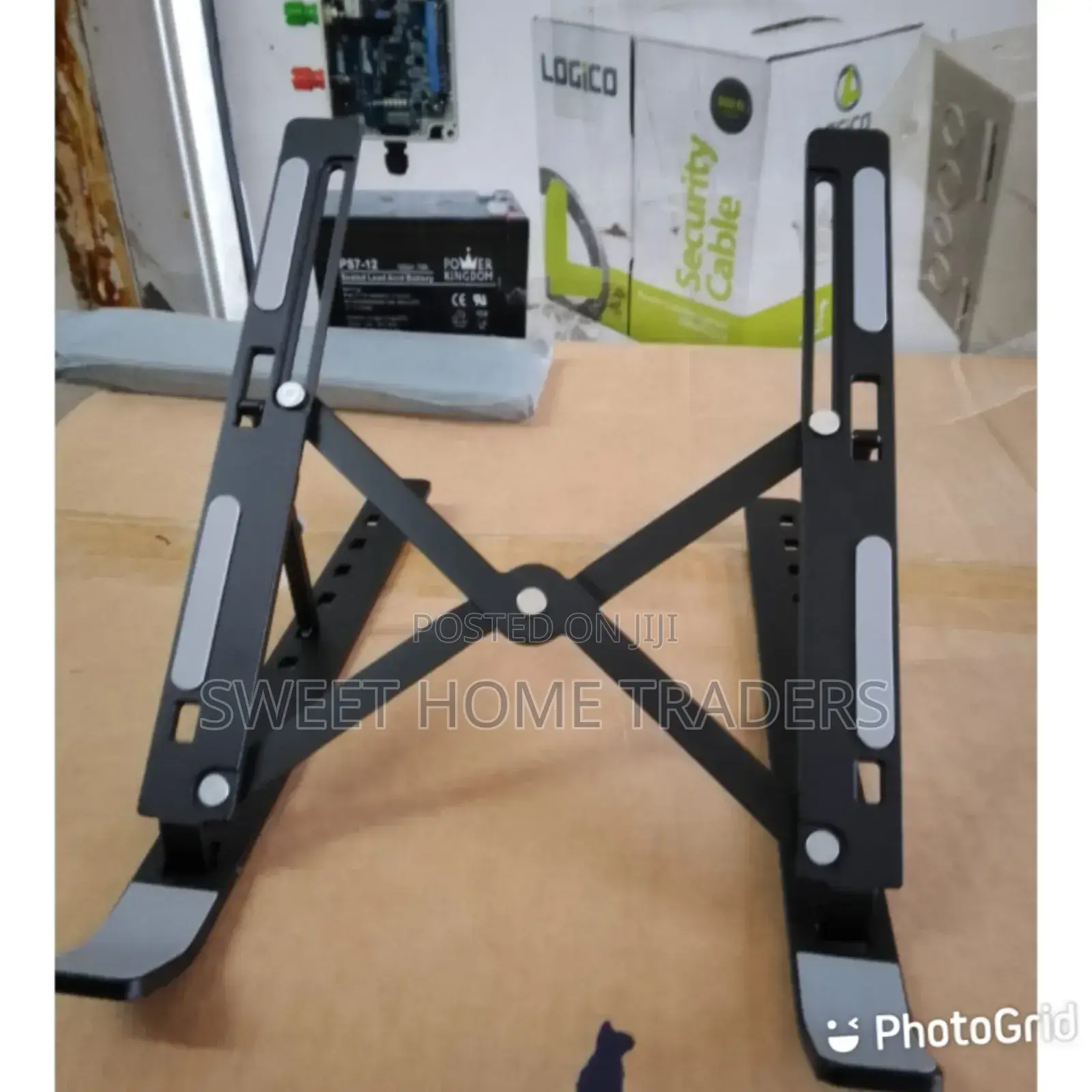 Metallic Plastic Holder