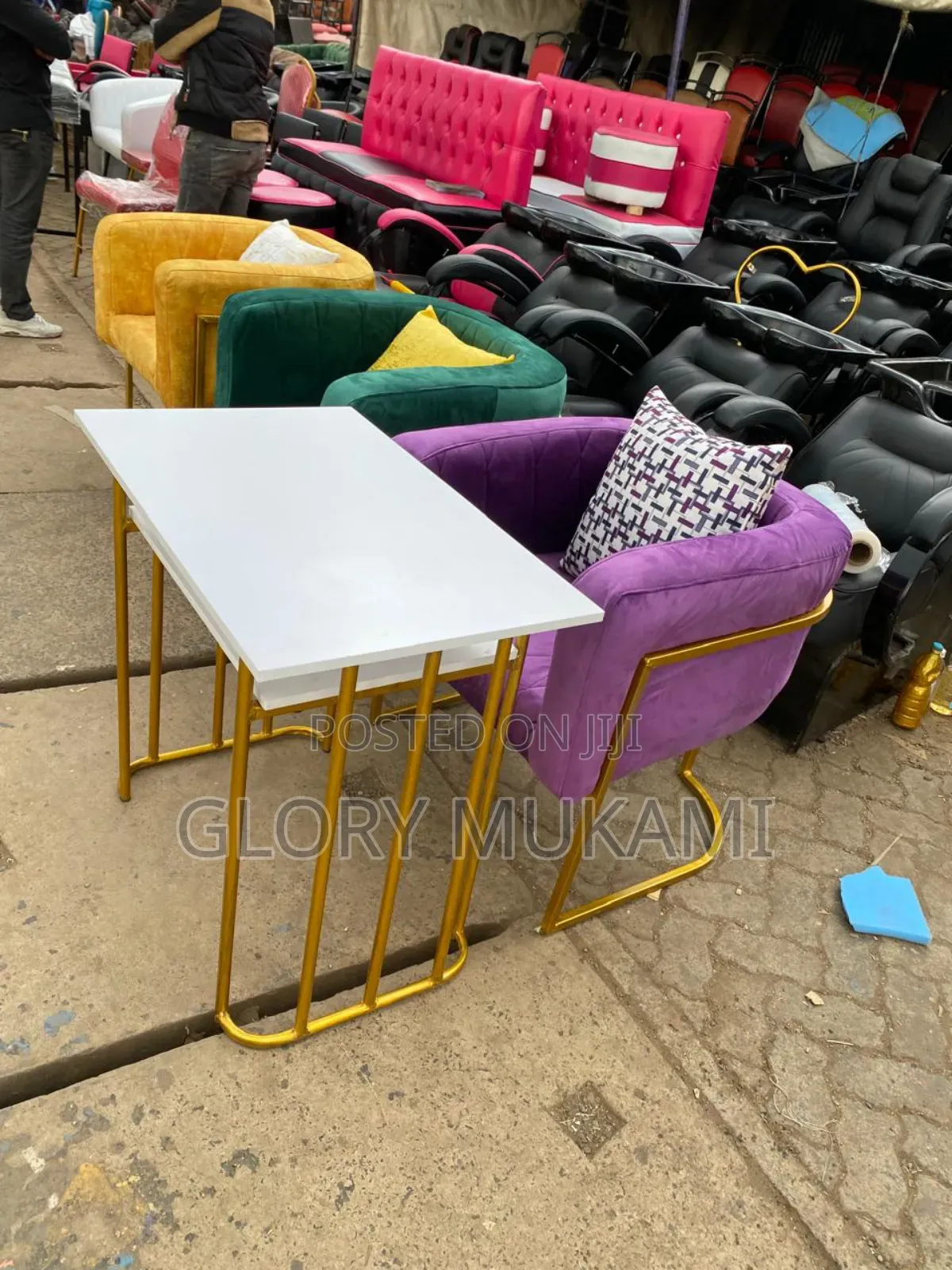 Styling Manicure Chairs