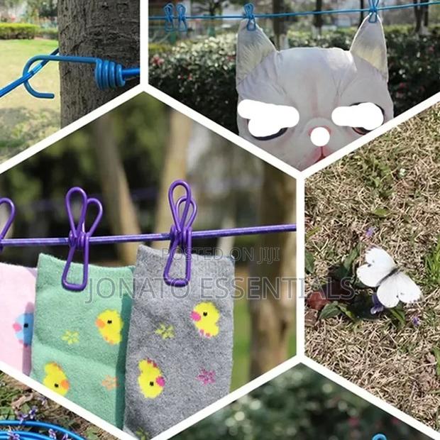 Stretchy Cloth Line With 12 Pegs - thumbnail 3