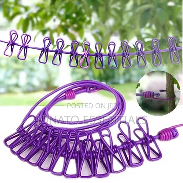 Stretchy Cloth Line With 12 Pegs - thumbnail 4