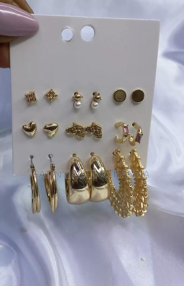 Pretty Loops Earrings - thumbnail 2