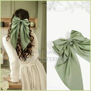 Large Bowknot Hair Clip - thumbnail 2