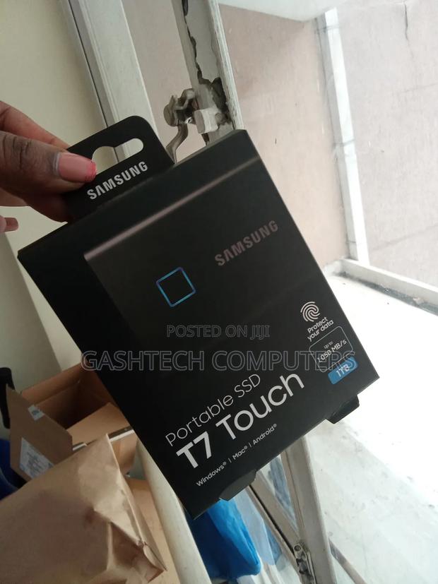 Portable 1tb Samsung T7 Touch SSD ^ Fingerprint Secured ^ - main view