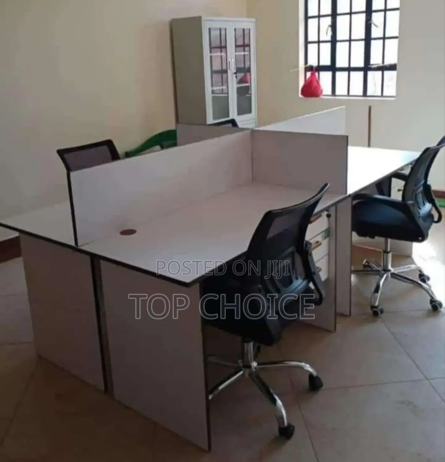 Office Workstation (Tables)