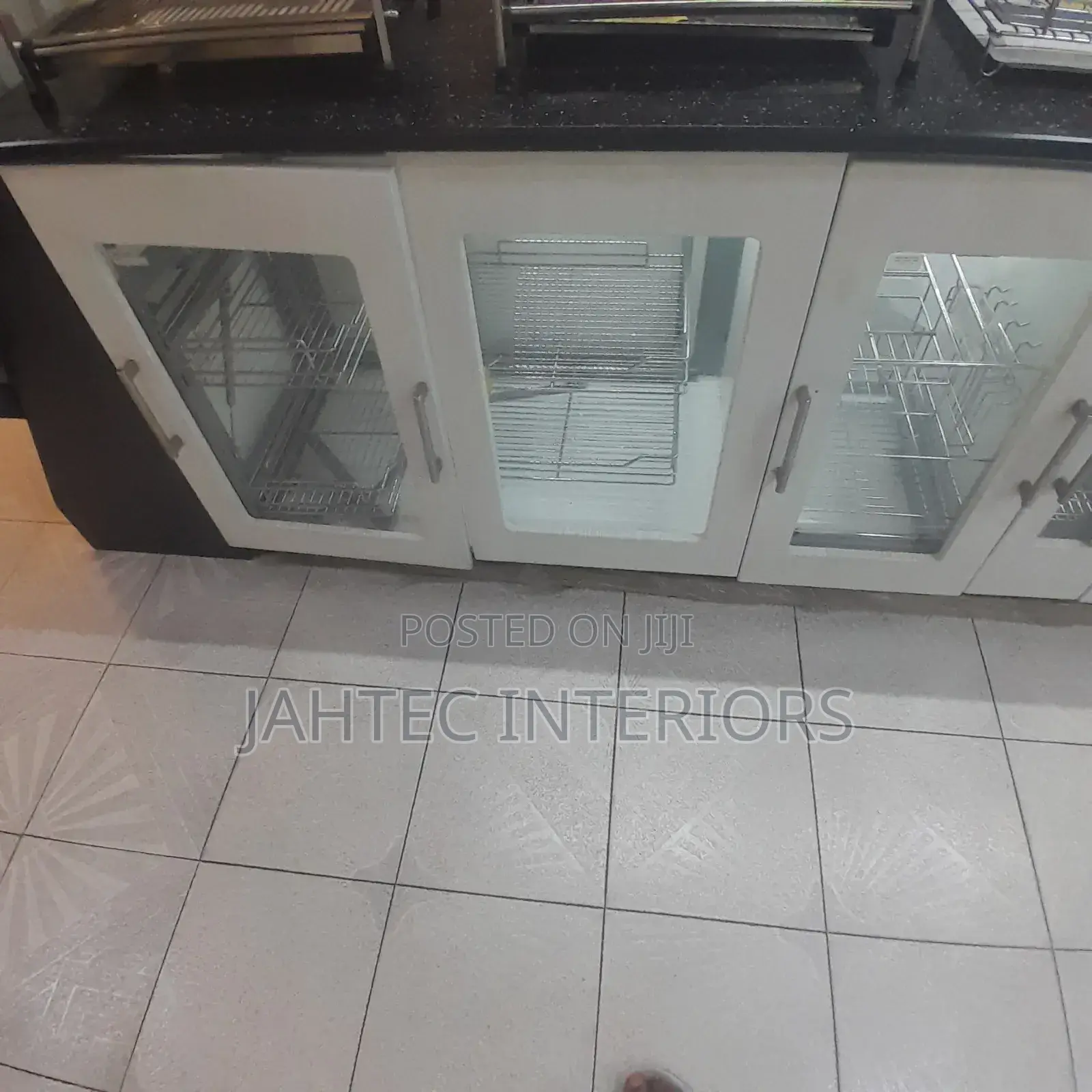 Wardrobes Instalation