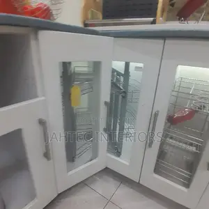Wardrobes Instalation