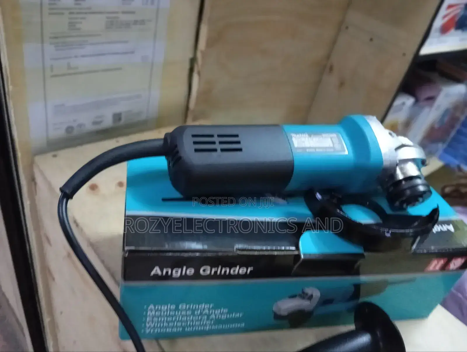Makita Angle Grinder 4