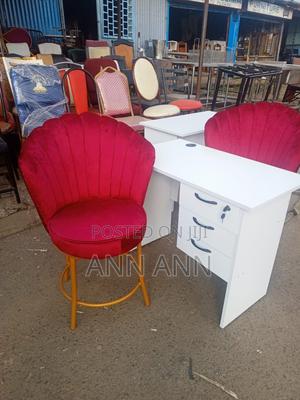 Salon Chairs and Desk - main view