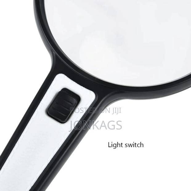 4 LED Illuminated Magnifying Glass - thumbnail 8