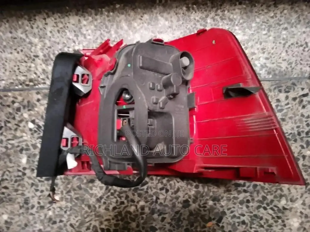Volkswagen Sharan Body Boot Taillamps Left Side