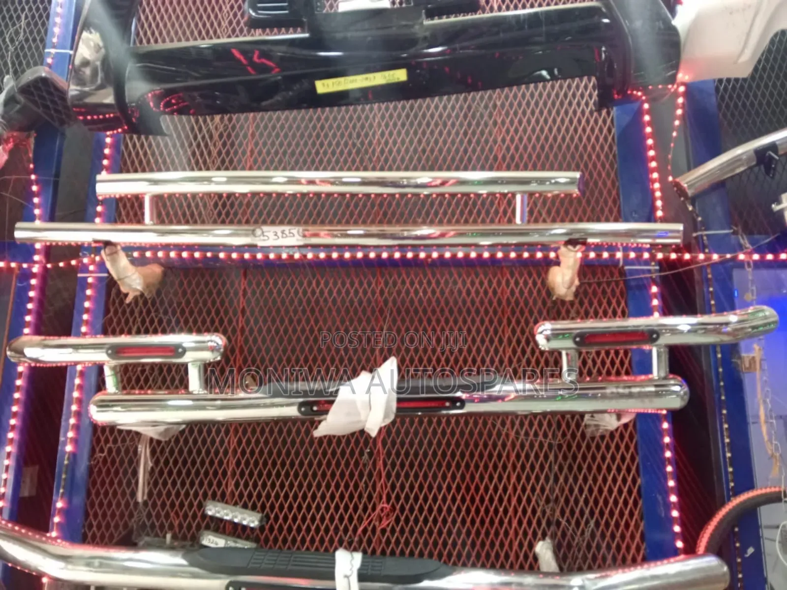 Universal Rear Chrome Bull Bar With Lights