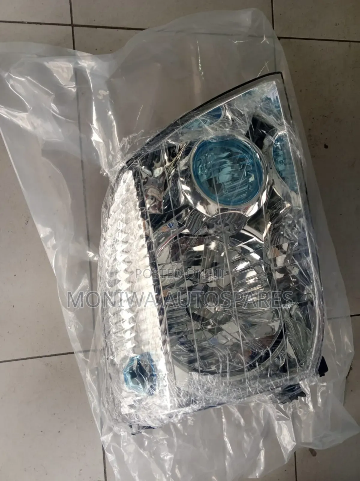 Headlights Nissan Xtrail T30 Old Model