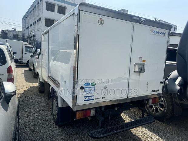 Mazda Bongo Freezer Body - thumbnail 8