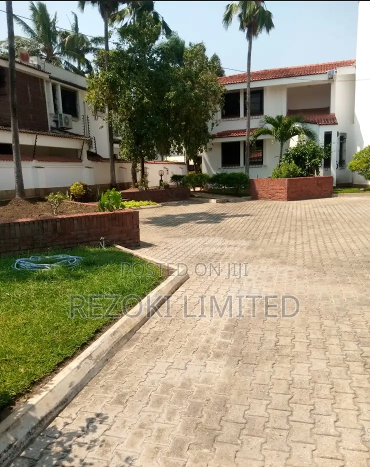 6bdrm Maisonette in Nyali Mkomani for sale