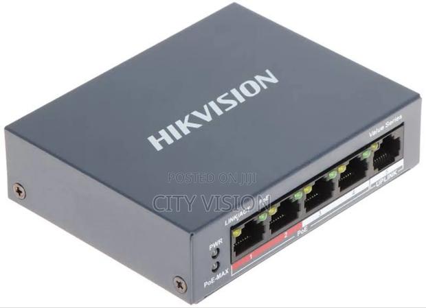 4 Port Fast Ethernet Unmanaged POE Switch DS-3E0105P-E/M(B)