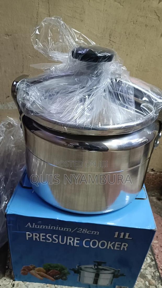 Aluminum Pressure Cooker 11litres - thumbnail 2