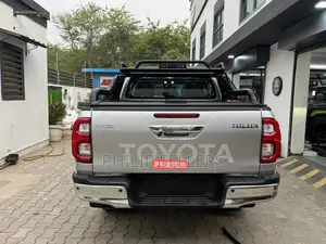 High-Quality Aluminum Alloy Construction for Durability Ma