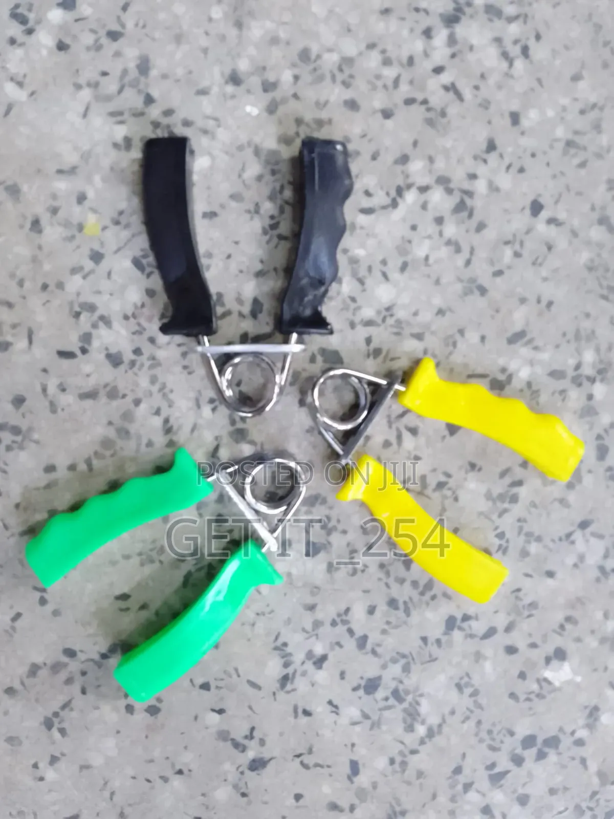 Handgrip Available