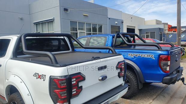 Ford Ranger Dual Cab 2012-2021 Manual Roller Shutter Cover  - thumbnail 4