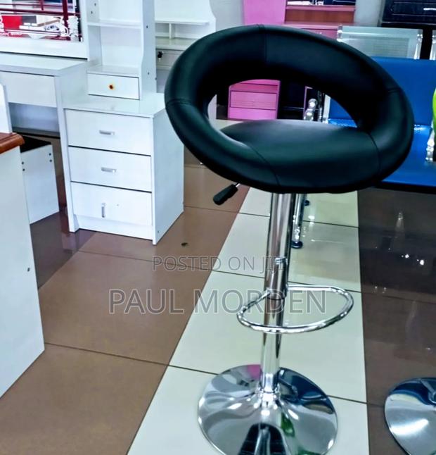 High Bar Chair With Tufted Back and Foot Rest - main view