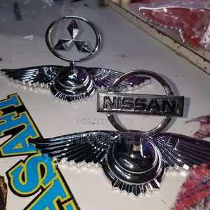 Mitsubishi, Nissan Bonnet/ Hood Mark