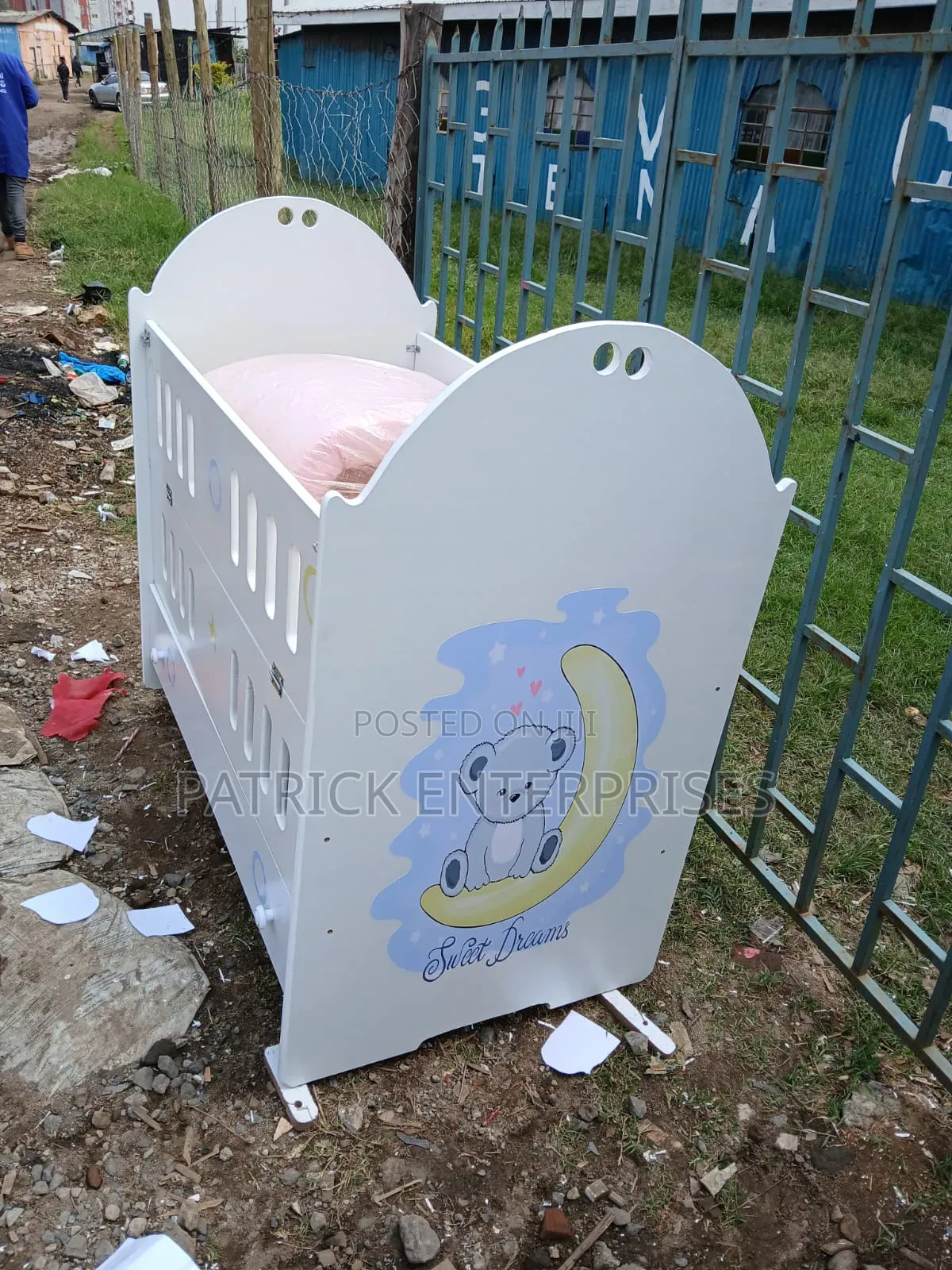 Modern MDF Baby Cot 4 by 2 Fitts